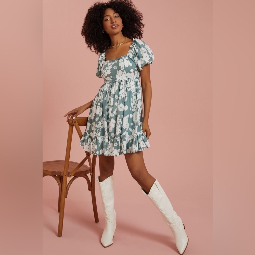 New with tags altard state Ardell floral mini dress